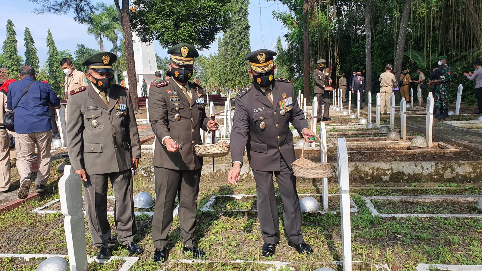 Jelang HUT TNI, Dandim Purbalingga Pimpin Ziarah Nasional