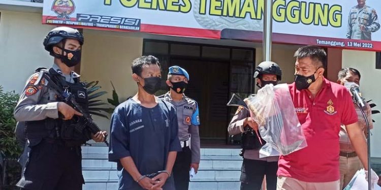 Tersangka pembacokan ditahan di Polres Temanggung