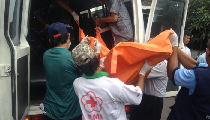 Terobos Palang Perlintasan Kokrosono Lelaki Ini Tewas Seketika