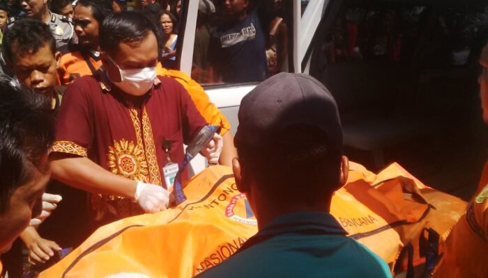 Rem Blong, Truk Tabrak Suami Istri Hingga Tewas