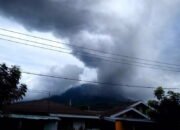 Gamalama Meletus, Bandara Babullah Ditutup