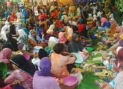Diawali Doa, Perang Nasi Tumpah di Desa Milir Grobogan
