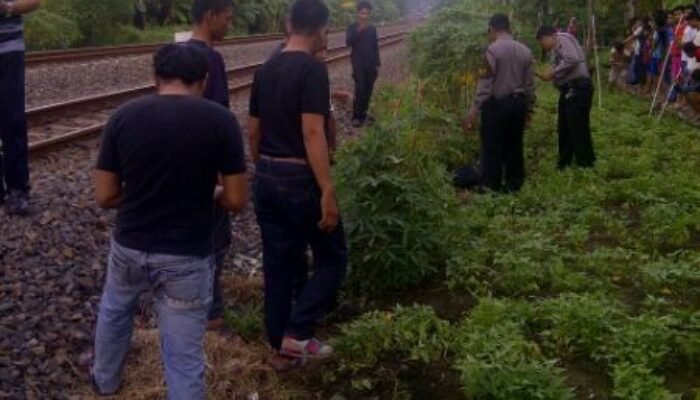 Pemuda Tanpa Identitas Tertabrak Kereta