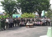 Berkunjung ke Markas Kodim 0716/Demak, Kapolres Berikan Tumpeng di HUT TNI ke 71