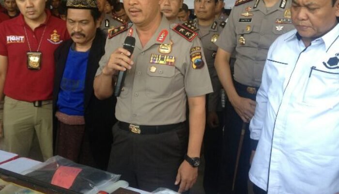 Polisi Lacak Penyimpanan Uang Hasil Penipuan Mbah Gondrong