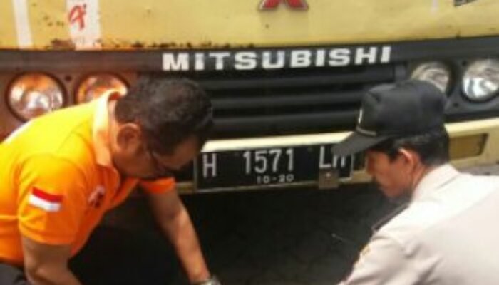 Terpeleset Saat Perbaiki Klakson Truck, Wagiyo Meninggal