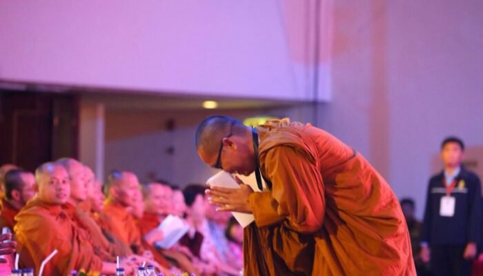 Umat Buddha Serukan Perdamaian