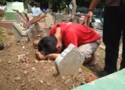 Tersangka Pembunuhan Ziarah Ke Makam