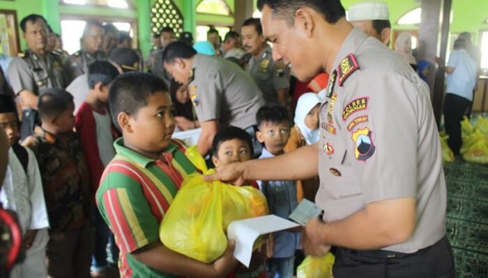 Polres Grobogan Menggelar Maulid Nabi Muhammad SAW dan Santunan Anak Yatim