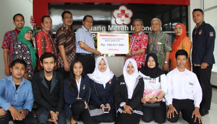 Warga Semarang dan Sekitarnya Bantu Gempa Aceh