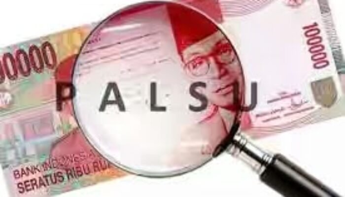 Pengedar Uang Palsu Senilai Rp.400 Juta Diringkus