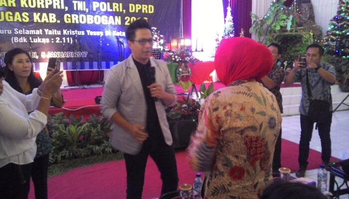 PT Syrup Gandeng Delon Natalan Bersama Di Grobogan