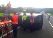 Ban Belakang Meletus, Mobil Terbalik