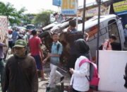 BREAKING NEWS : 6 Kendaraan Bermotor Terlibat Kecelakaan di Tanjakan Silayur Ngalian