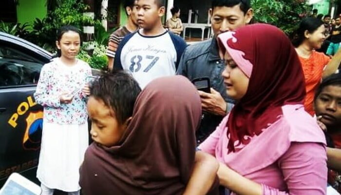 Bocah 4 Tahun Selamat Setelah Sempat Terseret Arus Sungai Selama 30 Menit