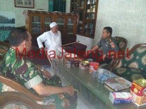 Dandim Demak Jabat Erat para Kiai