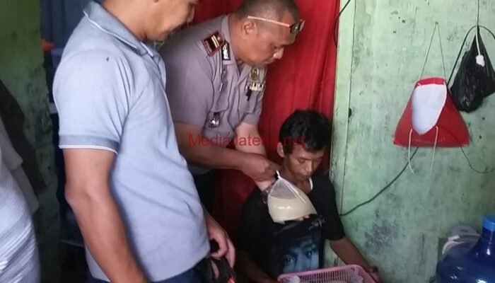 Nekat Jual Tuak saat Ramadan, Lelaki Ini Diringkus Aparat