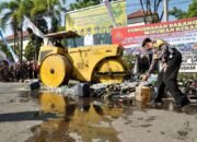 Sebanyak 5.034 Botol Minuman Keras Dimusnahkan