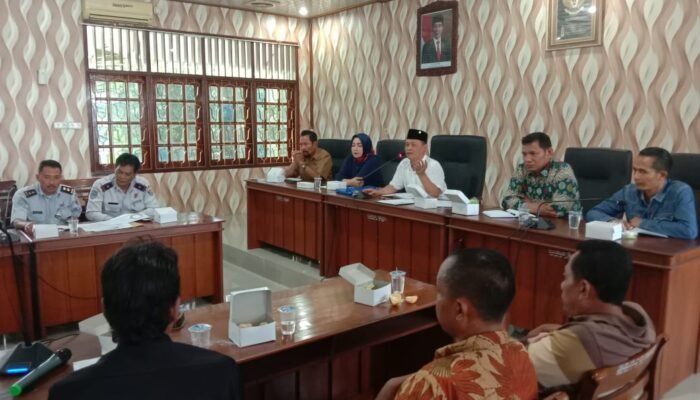 Ratusan Sopir dan Kernet Tolak BRT Masuk Demak