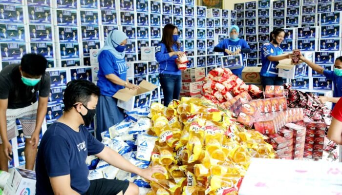 Berkah Ramadhan, Lasmi Indaryani Bagikan 2000 Paket Sembako