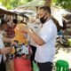 Baznas Bagikan Face Shield Kepada Pedagang Pasar Tradisional