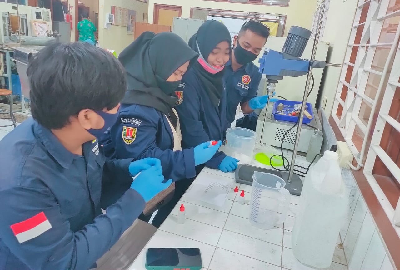 Fakultas teknik undip bersama karang taruna sosialisasi pencegahan covid
