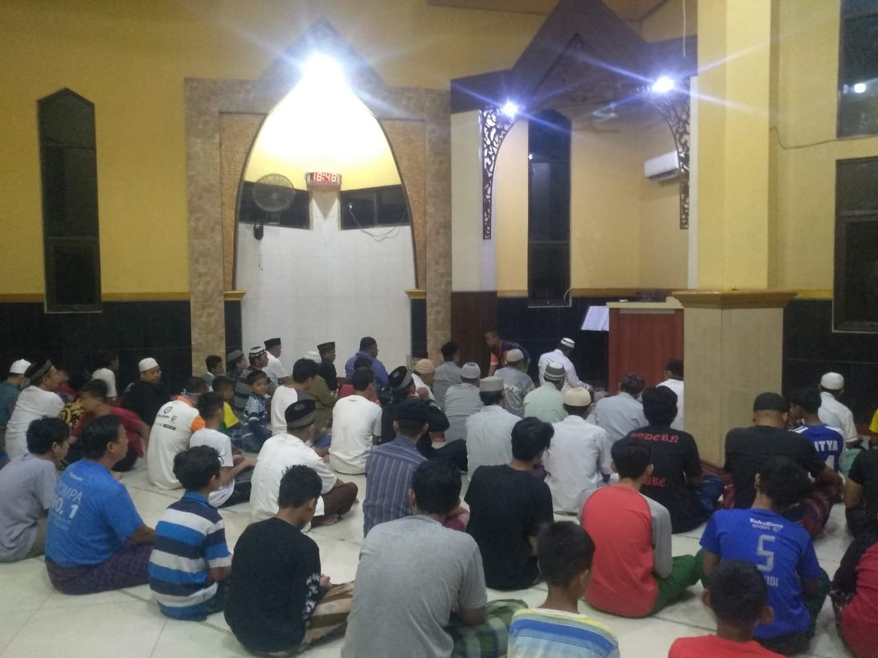 warga bandarharjo doa bersama