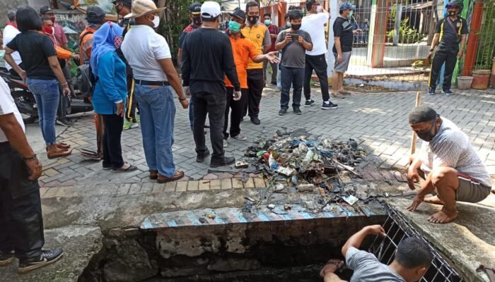 Menuju Kampung Bebas Covid-19 dan Cegah Banjir, Warga Bandarhajo Kerja Bakti Massal