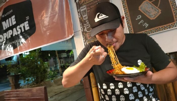 Penyuka Pedas Wajib Cobain Mie Merapi di Waroenk Miekopipaste