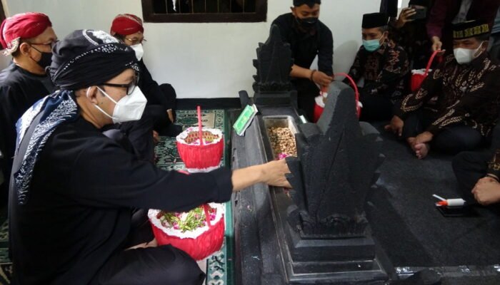 Hari Jadi Banyumas, Bupati Ziarah Ke Makam R Joko Kaiman
