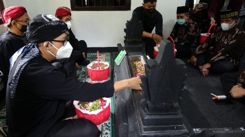 Hari Jadi Banyumas, Bupati Ziarah Ke Makam R Joko Kaiman