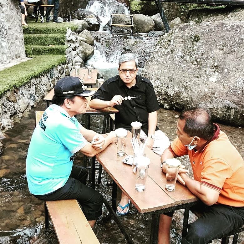 Bupati Banjarnegara Kunjungi Rest Area Tikako