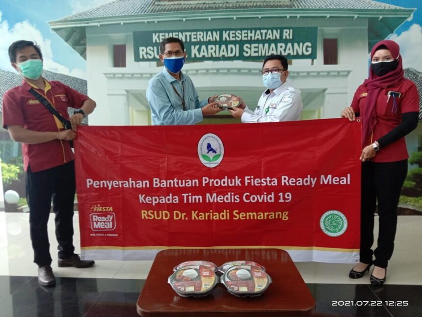 Charoen Pokphand Foundation Indonesia Salurkan Makanan Siap Saji Untuk Nakes