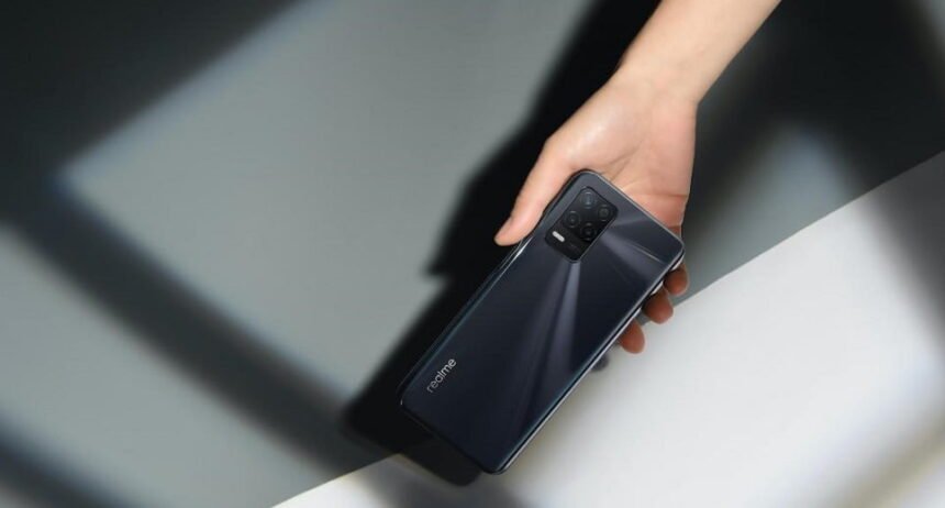 Realme 8 5G Layak Menjadi Smartphone 5G Pertamamu