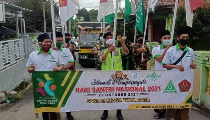 Peringati Maulid Nabi dan Hari Santri Nasional, Ranting NU Kutasari Gelar Pawai Ta’aruf