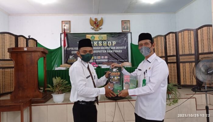 MA Modern IBS Al Azhary Ajibarang Gelar Whork Shop Cipta Video Pembelajaran