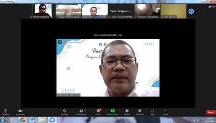 Prof Purnawan: Menulis Sejarah Itu Mudah