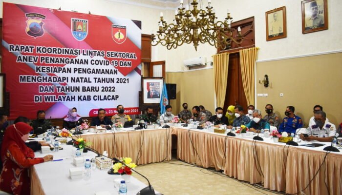 Jelang Natal dan Tahun Baru 2022, Forkopimda Kabupaten Cilacap Gelar Rakor Lintas Sektoral