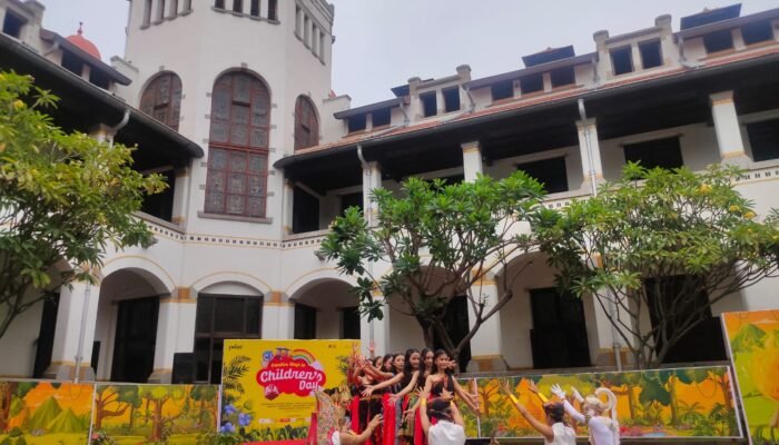 Pesona Lawang Sewu Pesona Wisata Kota Semarang. Tawarkan Keindahan di Pusat Kota