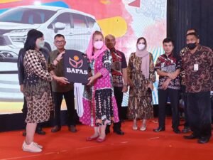 Yustiningsih Tak Menyangka, Dapat Mobil Mitsubishi Xpander Gara-gara Nabung di BPR Bank Pasar