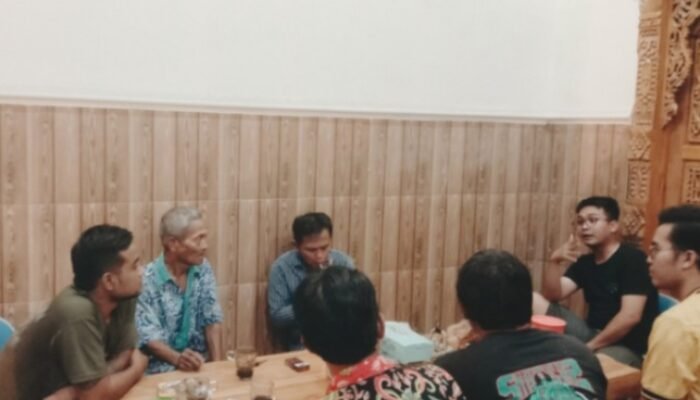 Menolak Direlokasi, Puluhan PKL Jalan Padi Raya ‘Wadul’ Anggota Dewan