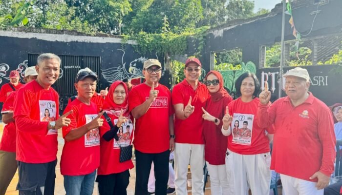 Ratusan Warga Sumurboto Meriahkan Jalan Sehat Jaguar, Siap Coblos Agustin Iswar