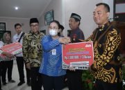 Wujudkan Janji Kampanye, Agustina Serahkan Bisyaroh kepada 6.572 ‘Warga Istimewa”