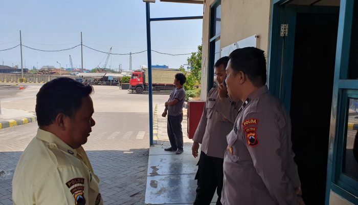 Operasi Aman Candi 2025, Beri Penyuluhan Cegah Premanisme di Kawasan Industri Semarang