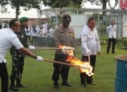 Bersama Dengan TNI-Polri, Lapas Semarang Musnahkan Barang Hasil Penggeledahan