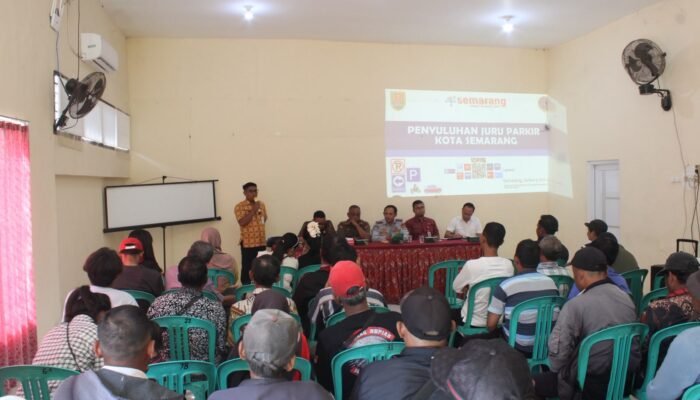 Dishub Kota Semarang Gandeng Tim Gabungan Beri Pembinaan Juru Parkir di Purwodinatan